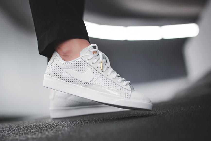 nike-AA1557-100-WMNS-blazer-low-se-prm-4-2