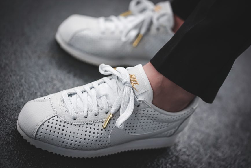 nike-aa1436-100-wmns-cortez-classic-se-prm-7-2