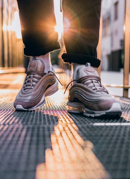 themoldernway_43einhalb_airmax_97_sun_3