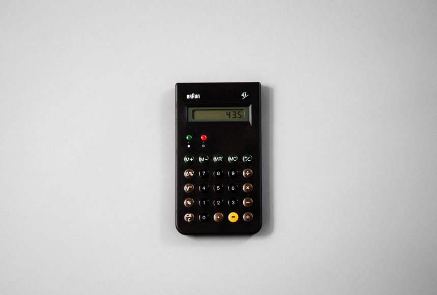 43einhalb-braun-et66-taschenrechner-2