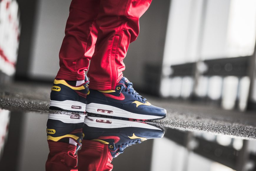 nike-875844-403-air-max-1-premium-6