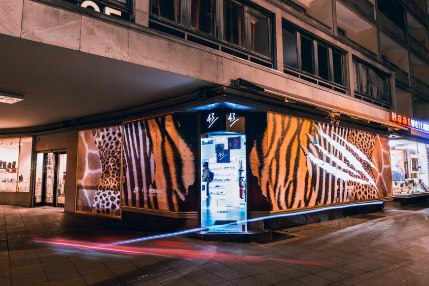 themoldernway_43einhalb_nike_animal_window_1