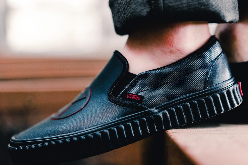 vans-VA38F7U7K-wmns-marvel-classic-slip-on-black-widow-6