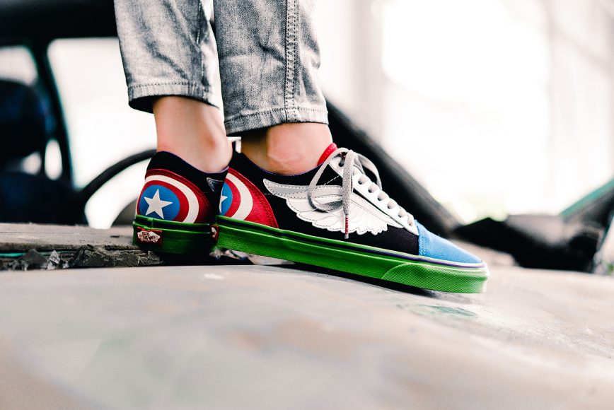 vans-VA38G1U3V-wmns-marvel-old-skool-captain-america-2