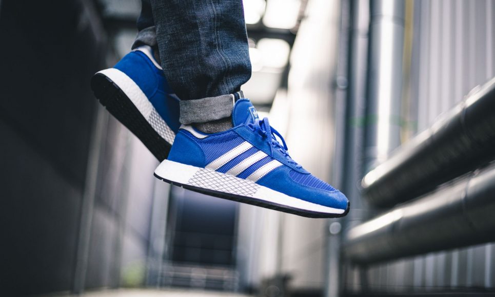 adidas-marathon-x-i5923-never-made-blau-weiss-g26782-mood-1