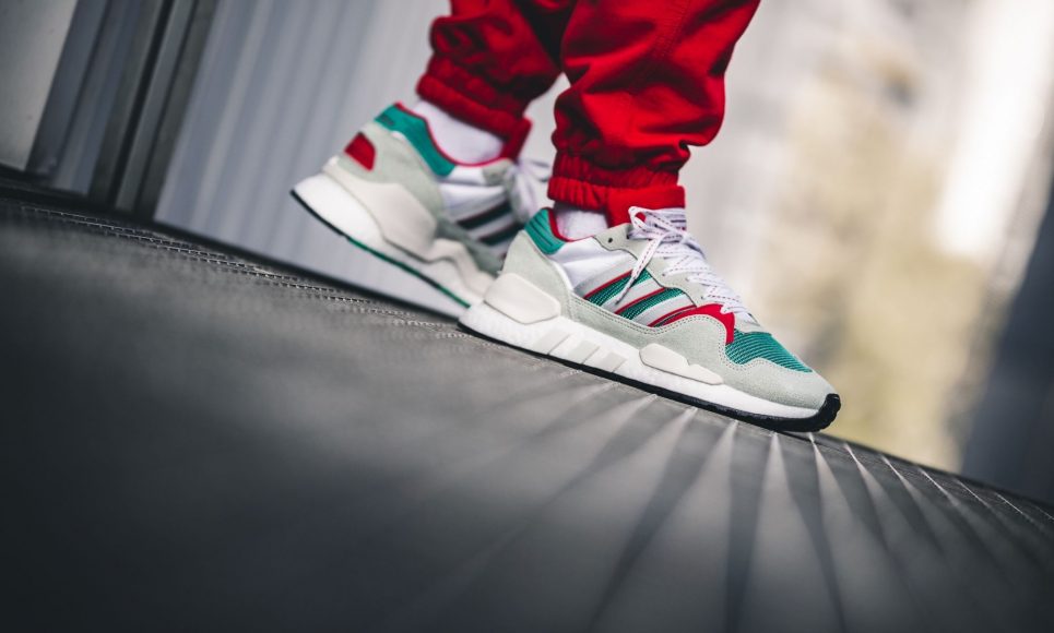 adidas-zx930-x-eqt-never-made-weiss-gruen-g26806-mood-1
