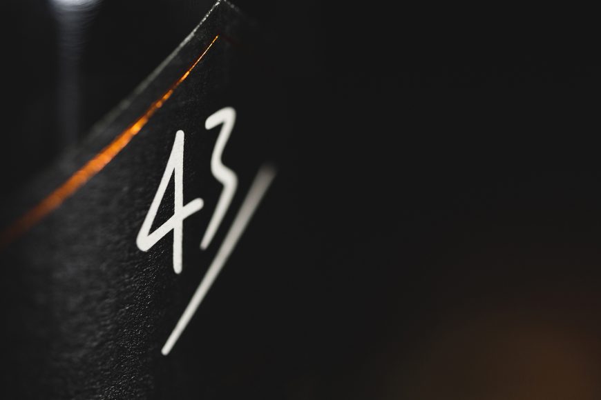 gude-43einhalb-TEASER-DETAIL-gude-nacht-haselnuss-schnapps-6