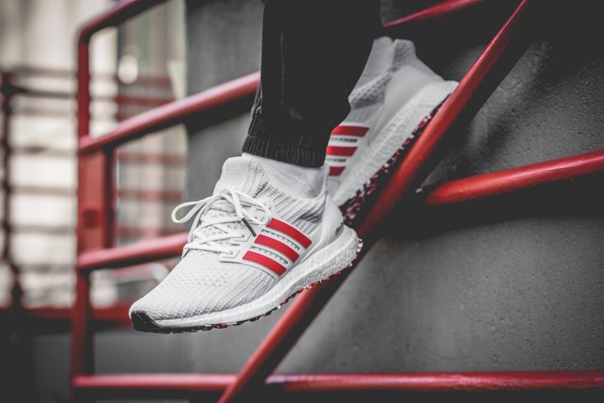 adidas-ultraboost-grau-rot-db3199-mood-2