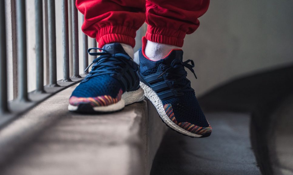 adidas-ultraboost-ltd-legacy-pack-navy-multicolor-bb7801-mood-2