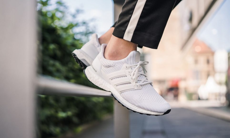 adidas-ultraboost-weiss-bb6168-mood-1