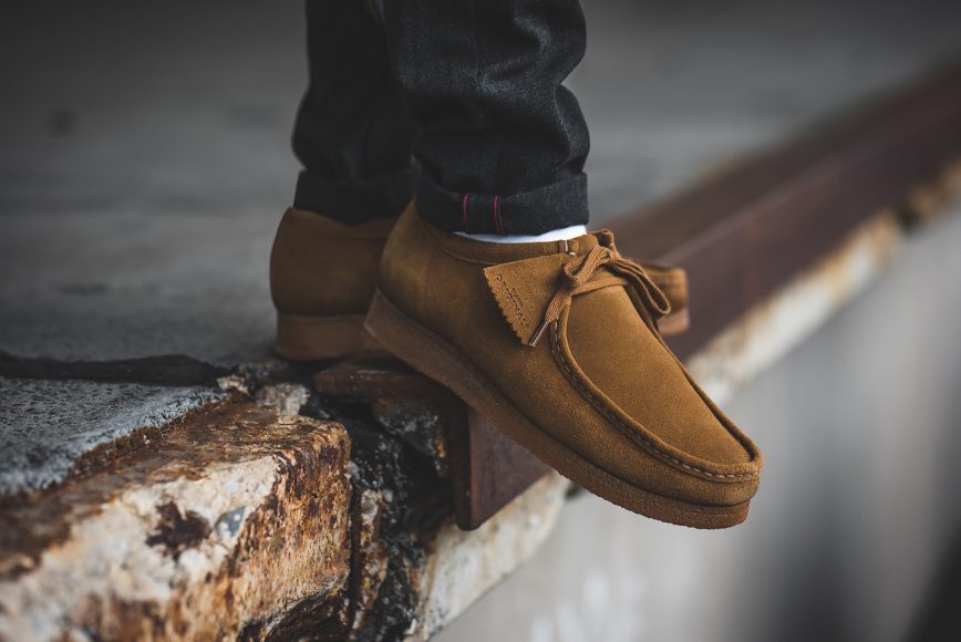 clarks-26133280-wallabee-cola-1
