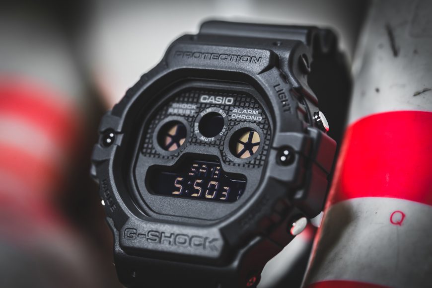 casio-G-SHOCK-DW-5900BB-1ER-3