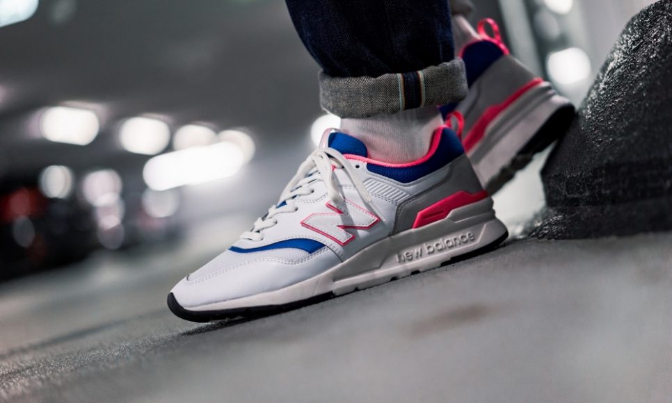 new-balance-cm997haj-weiss-blau-696871-60-33-mood-1