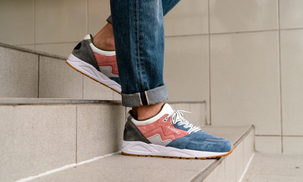 karhu-aria-spring-festival-pack-blau-rosa-f803040-mood-1