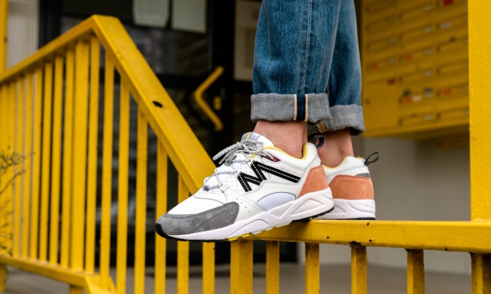 karhu-fusion-20-spring-festival-pack-weiss-multicolor-f804055-mood-1