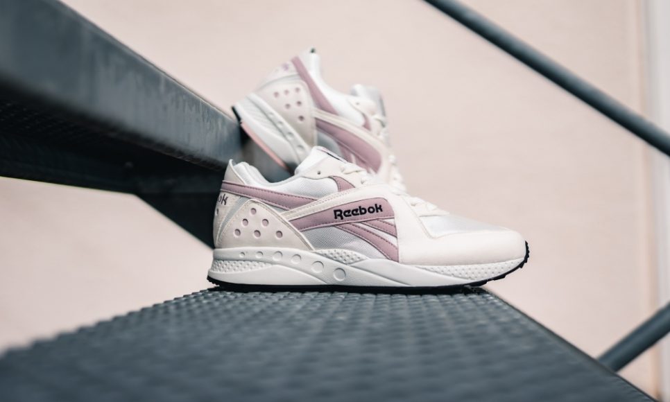 reebok-pyro-beige-rosa-dv6504-mood-1