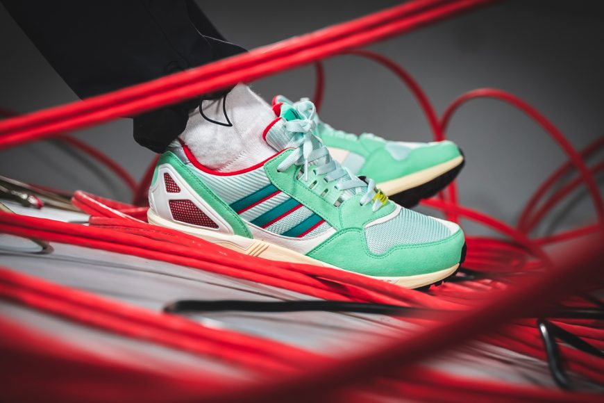 adidas-FU8403-ZX9000-1