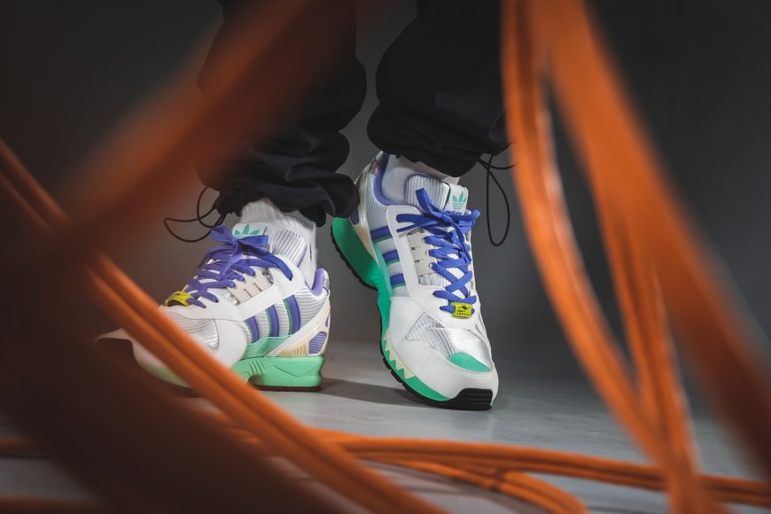 adidas-FU8404-ZX-7000-3