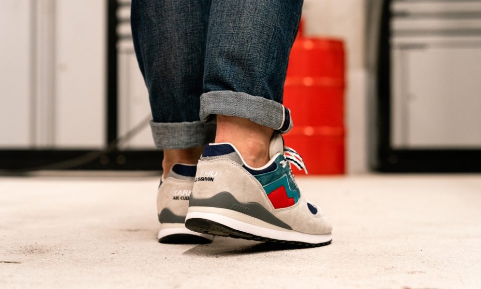 karhu-synchron-classic-rally-pack-f802643-mood-3