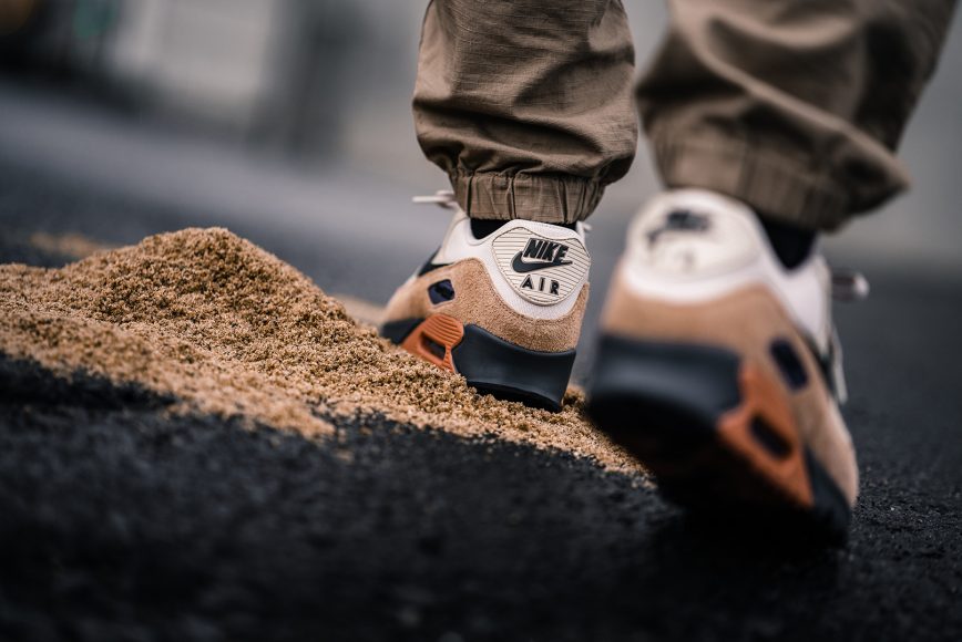 Nike-CI5646-001-Air-Max-90-NRG-Camowabb-2