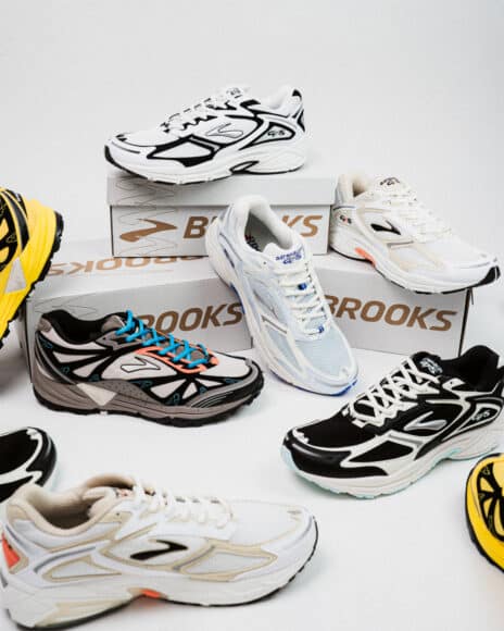 Brooks-PACKSHOT-1104851D058-1105021D075-1104851D049-1105021D798-1104851D454-1104851D109-8