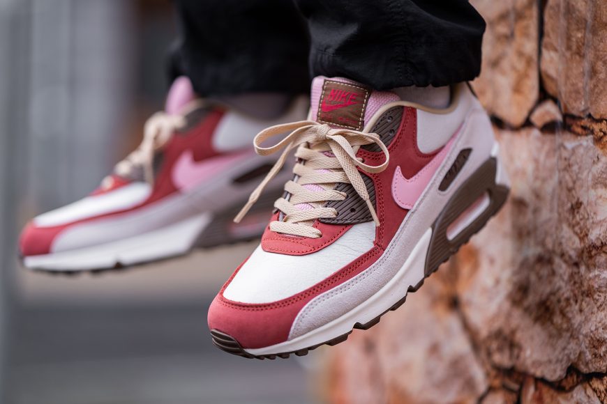 Nike-CU1816-100-Air-Max-90-NRG-Bacon-9