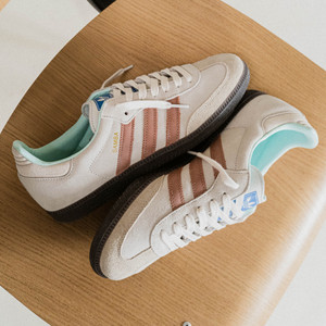 Samba OG (crystal white / clastr / gum5)