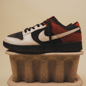 Dunk Low Red Panda