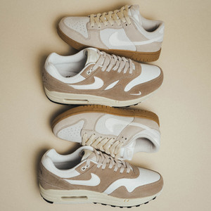 WMNS Dunk Low SE Hangul Day