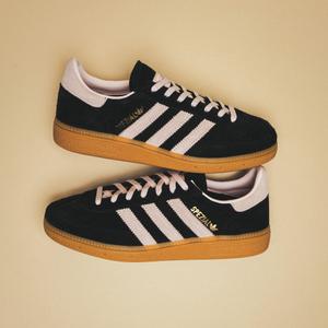 Handball Spezial W (core black / pink / gum)