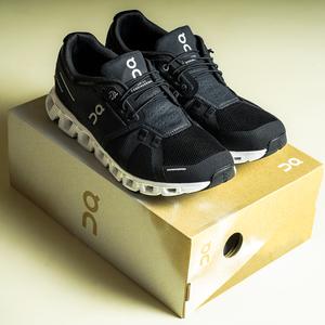 Cloud 5 (Black / White)