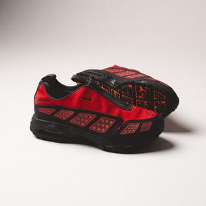 Air Max SNDR GTX (hyper crimson / dk smoke grey / fire red)