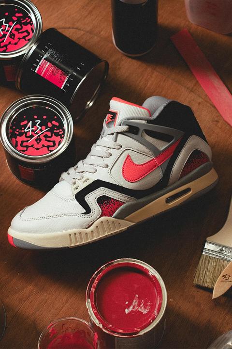 Nike Air Tech Challenge - Hot Lava