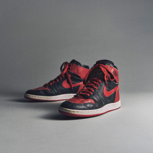 Air Jordan 1 High 85 Bred