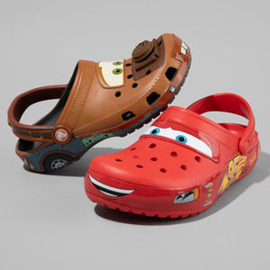 x Disney & Pixar Cars Classic Clog Mater