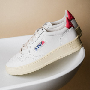 Medalist Low W (white / pink)