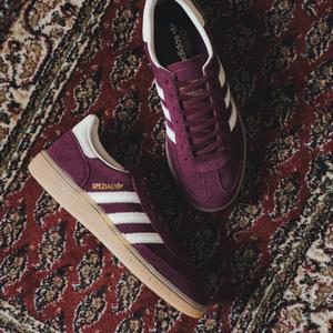 Handball Spezial W (maroon / cream white / gold metallic)