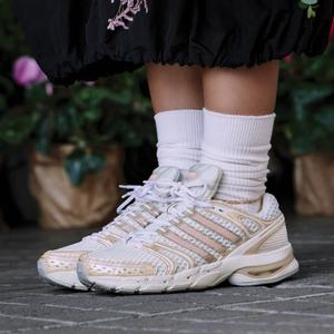 Adistar Control 5 W (off white / blush pink / grey two)