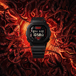 x Stranger Things DW-5600STT-1ER