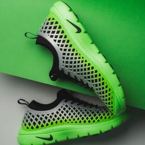 Rejuven8 Run SP QS (metallic silver / black / voltage green)