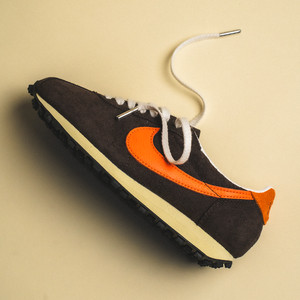 WMNS LD-1000 SP (velvet brown / safety orange / alabaster)