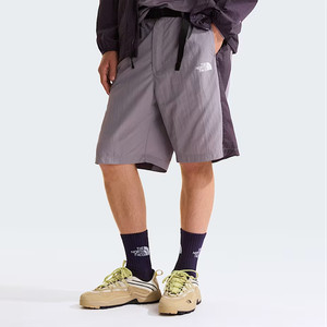 NSE Shorts mit Gürtel in Unisex (grey)