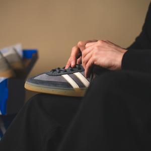 Handball Spezial (grey / off white)