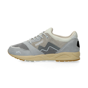 Karhu Aria 95 (lunar rock / foggy dew)