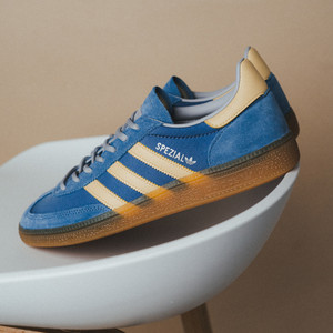 Handball Spezial (dark indigo / easy yellow)
