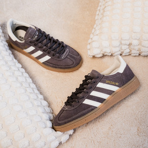Handball Spezial (grey strata / off white)