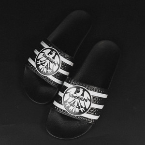Eintracht Frankfurt Adilette (core black / footwear white)