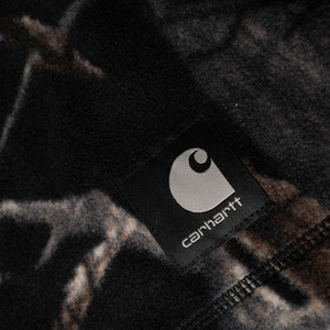 Blevin Neckwarmer (camo feather tree, black)